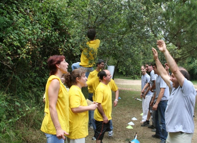 Contra el equipo amarillo.jpg